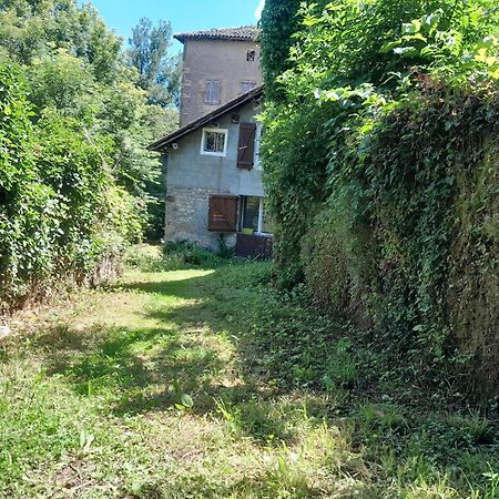 Appartement Privatif Tout Equipe En Bord De Riviere Figeac Exterior foto